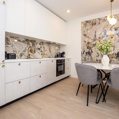 Avia Apartamento